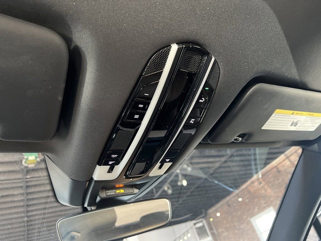 Used 2020 Porsche Cayenne image 18