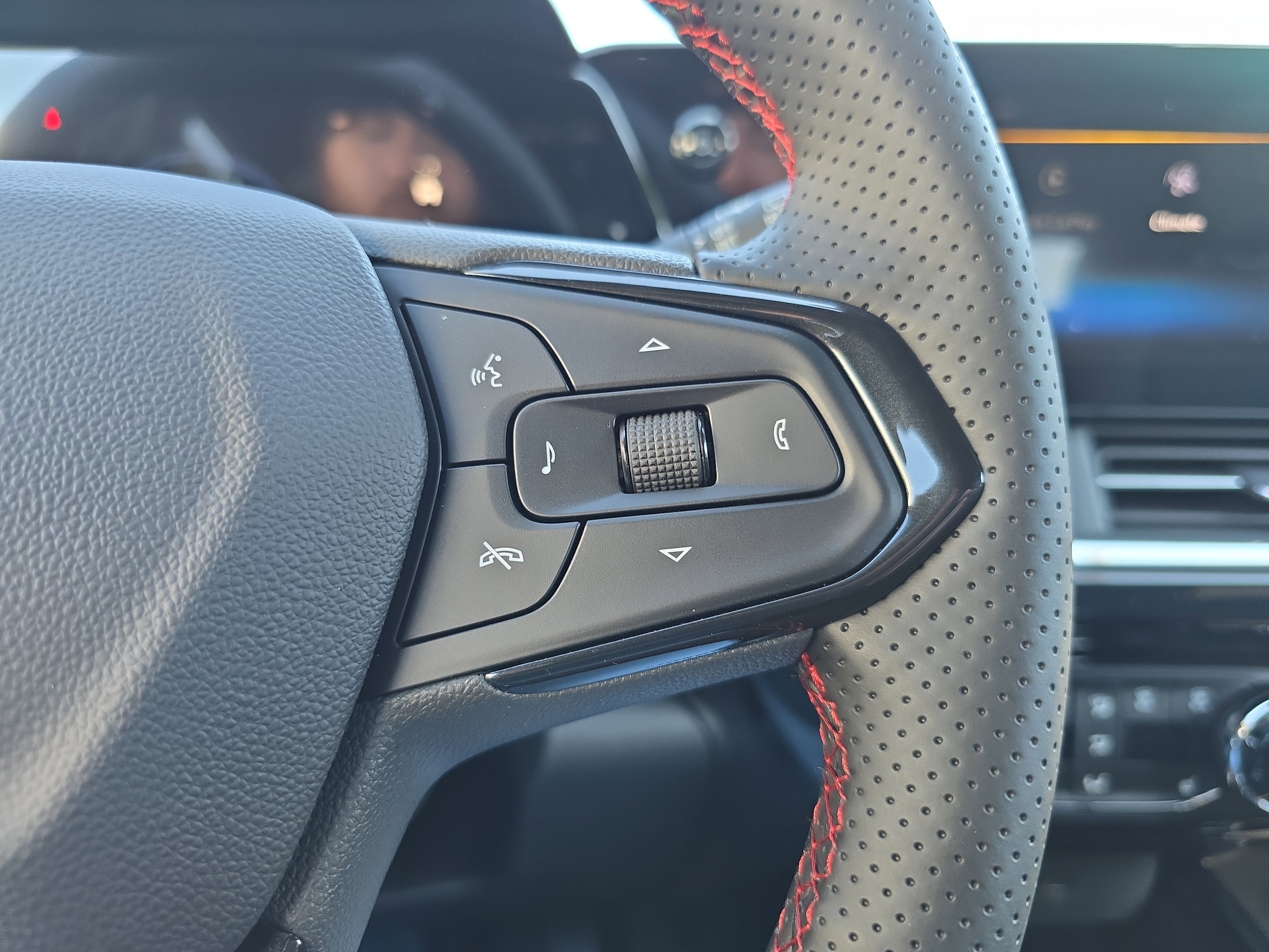 New 2026 Chevrolet Trax RS image 22