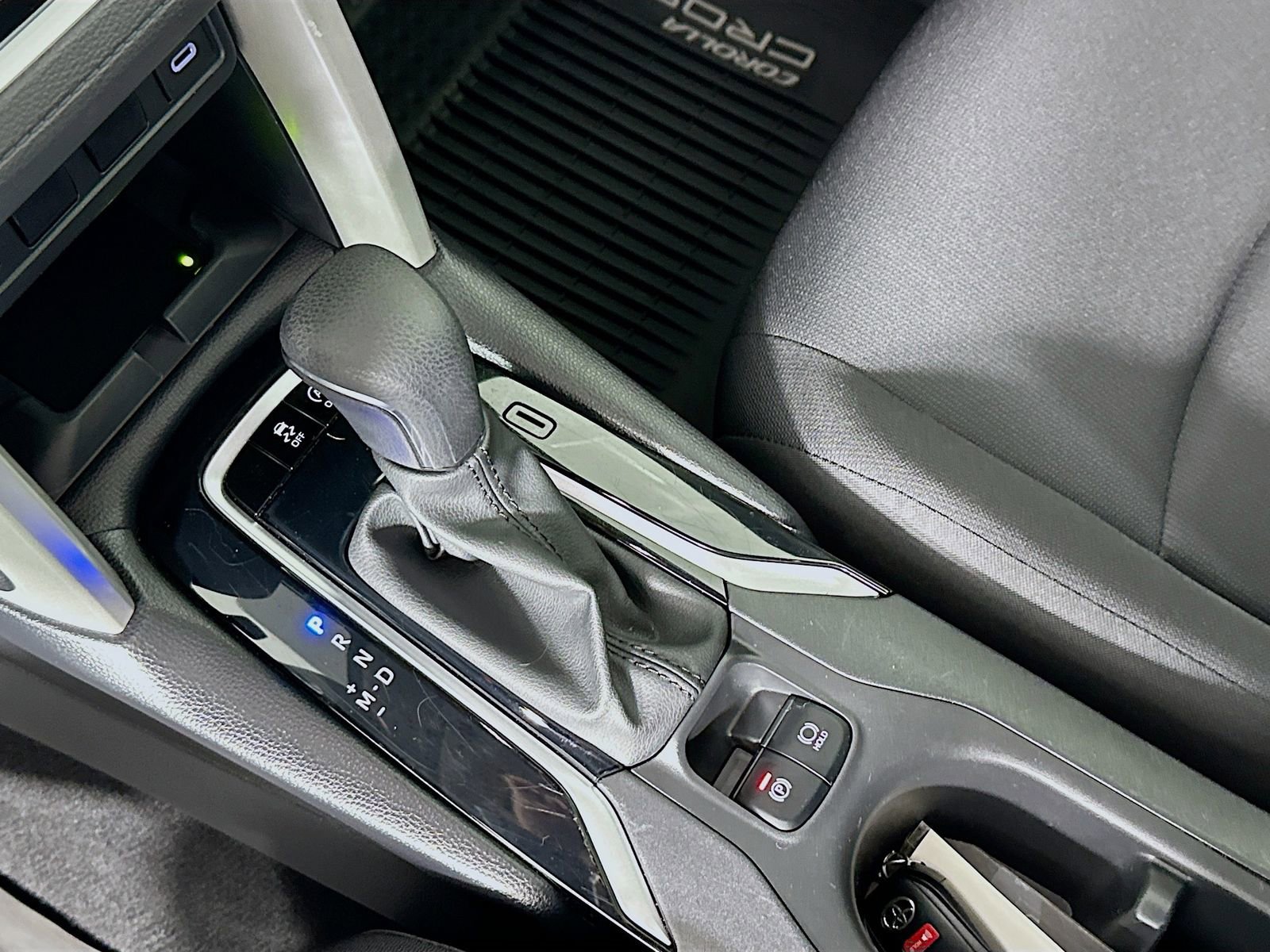 Certified 2024 Toyota Corolla Cross LE w/ Moonroof Package image 17