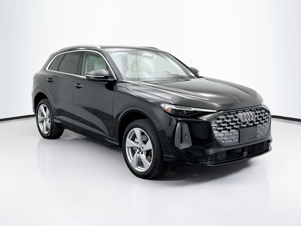 Used 2025 Audi Q5 Premium Plus AWD/4WD image 3