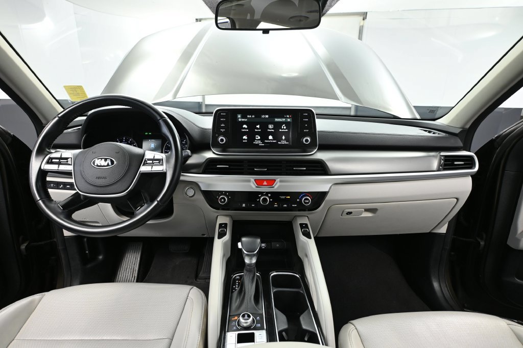 Used 2020 Kia Telluride S w/ S 8 Passenger Seating Package AWD/4WD image 19
