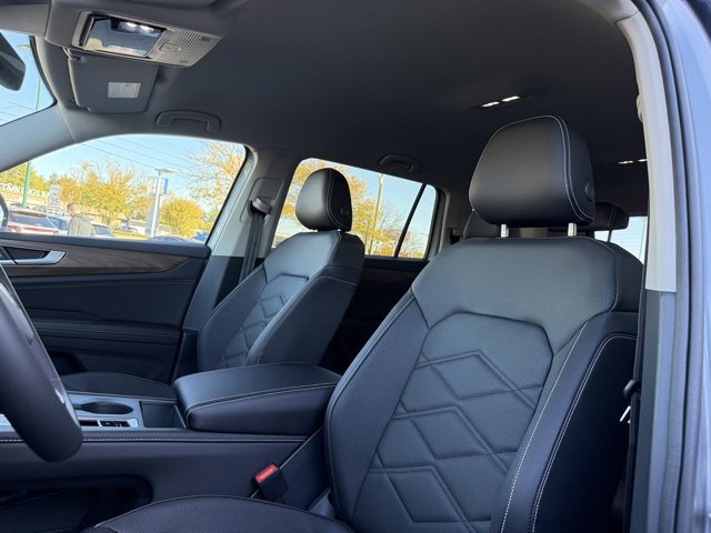 New 2026 Volkswagen Atlas SE image 12