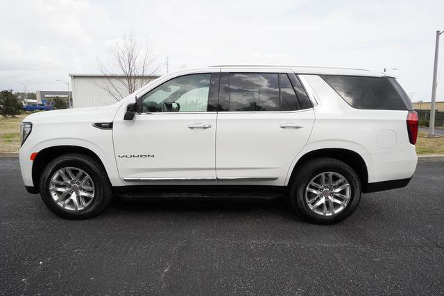 Used 2024 GMC Yukon SLT w/ SLT Premium Package image 6