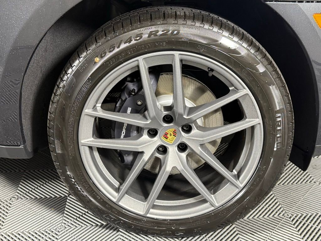 New 2026 Porsche Macan image 14
