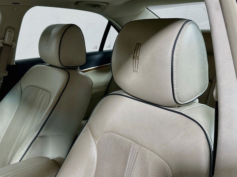 Used 2012 Lincoln MKZ FWD image 21