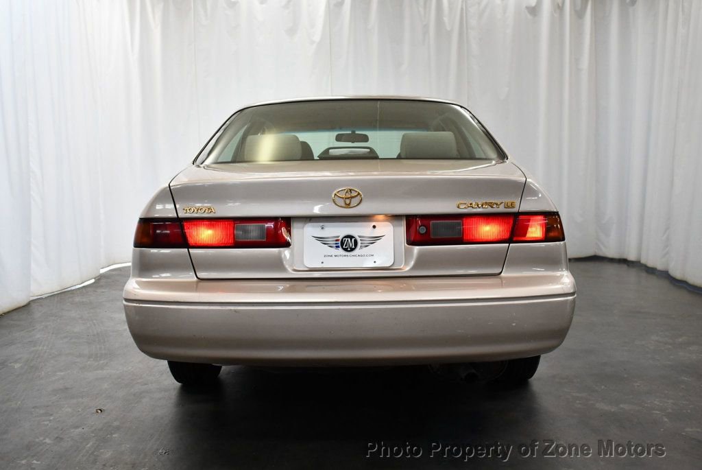 Used 1997 Toyota Camry LE image 9