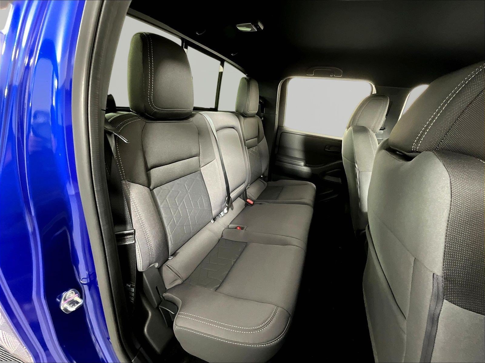New 2027 Nissan Frontier SV w/ SV Convenience Package AWD/4WD image 19