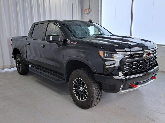 Used 2025 Chevrolet Silverado 1500 ZR2 w/ Technology Package AWD/4WD image 5