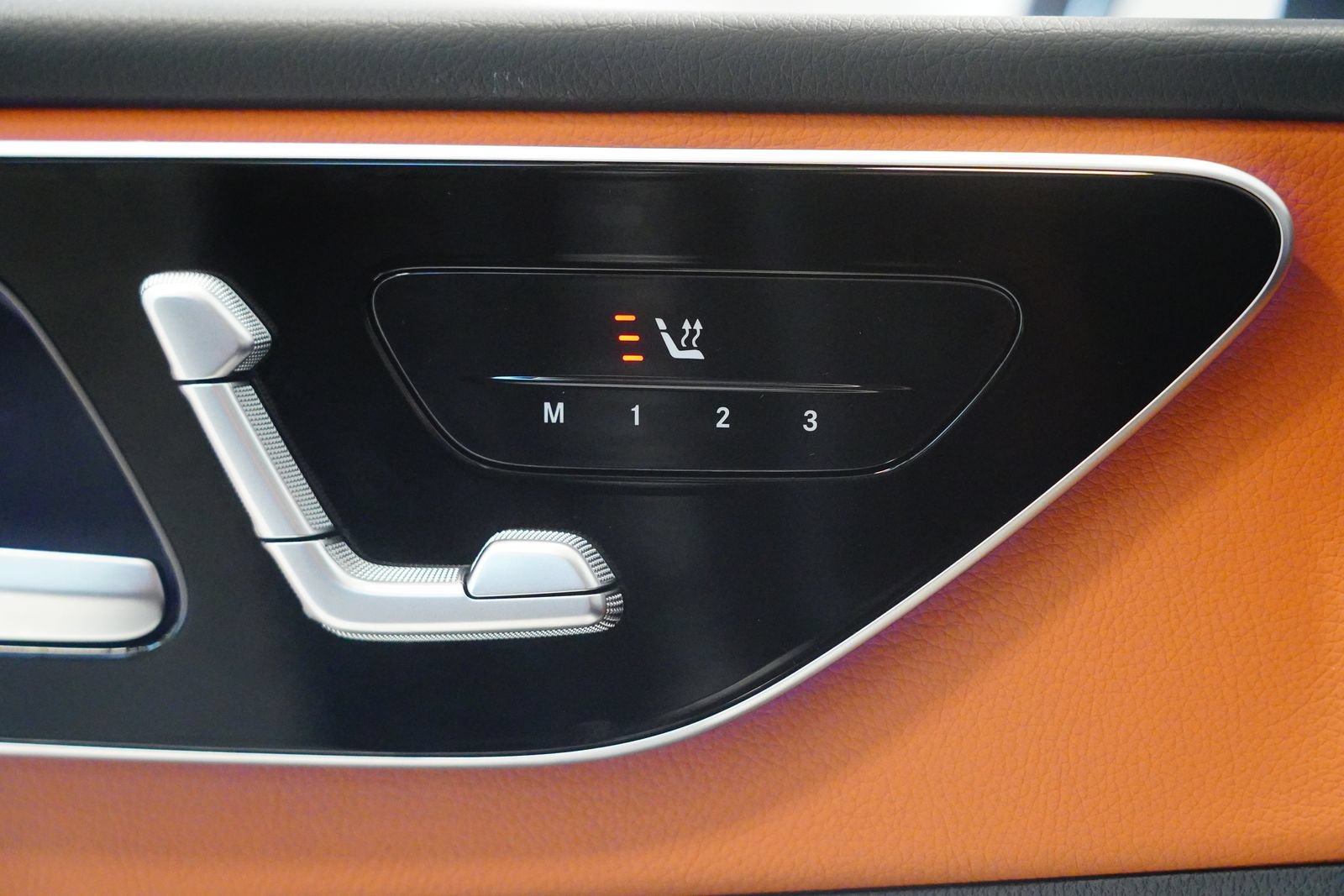 Certified 2026 Mercedes-Benz C 300 4MATIC Sedan image 26