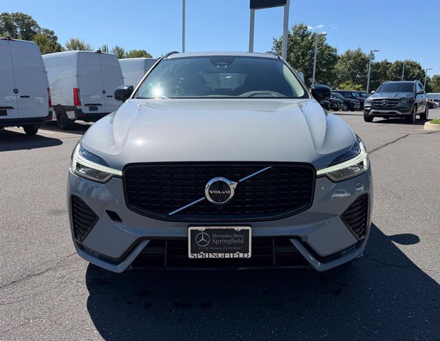 Used 2024 Volvo XC60 B5 Plus w/ Climate Package AWD/4WD image 2