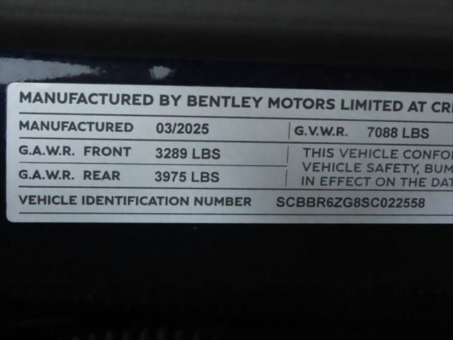 Used 2025 Bentley Flying Spur Plug-In Hybrid image 35