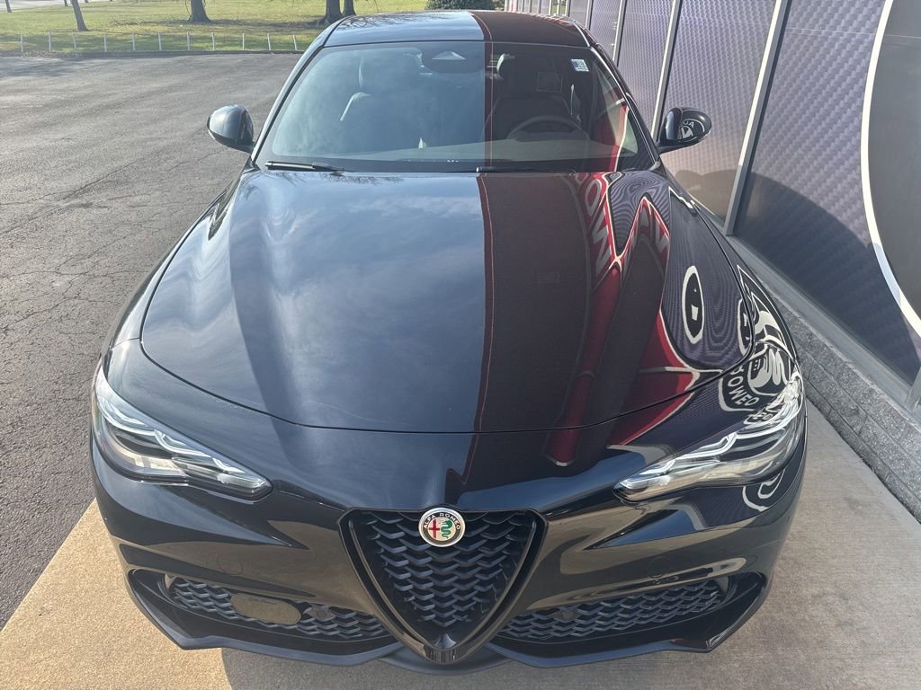 New 2026 Alfa Romeo Giulia AWD image 5