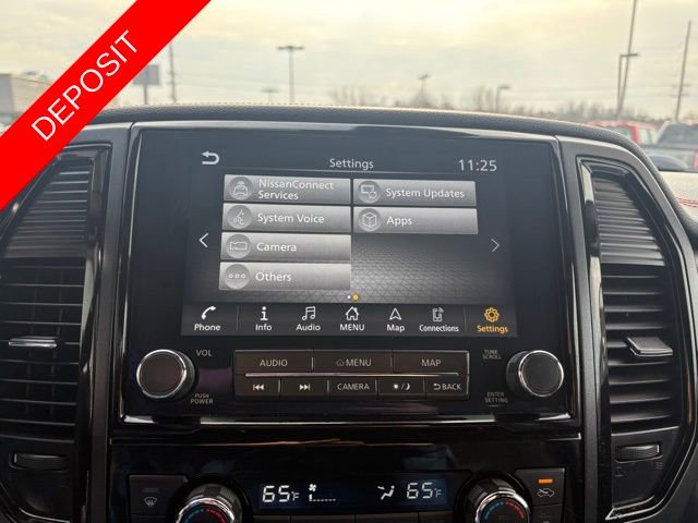 Used 2024 Nissan Titan PRO-4X w/ Pro-4x Convenience Package image 18