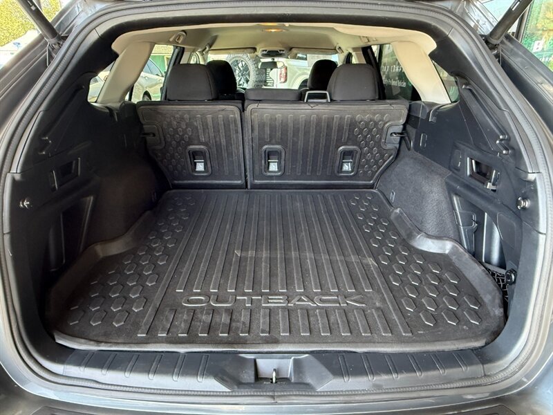 Used 2021 Subaru Outback Premium AWD/4WD image 33