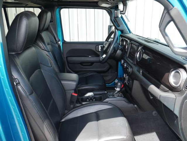 Used 2020 Jeep Wrangler Unlimited Sahara AWD/4WD image 25