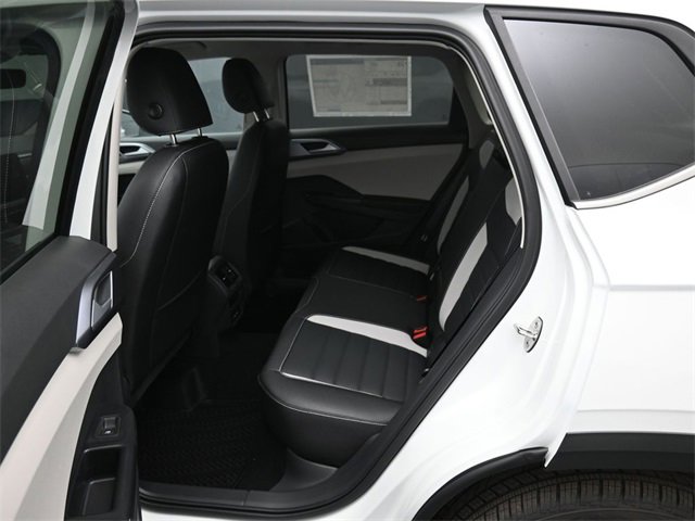 New 2026 Volkswagen Taos SEL image 11