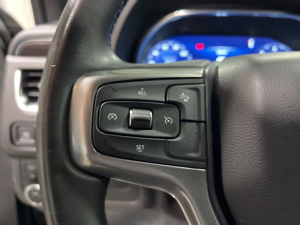 Used 2024 Chevrolet Suburban LT image 27