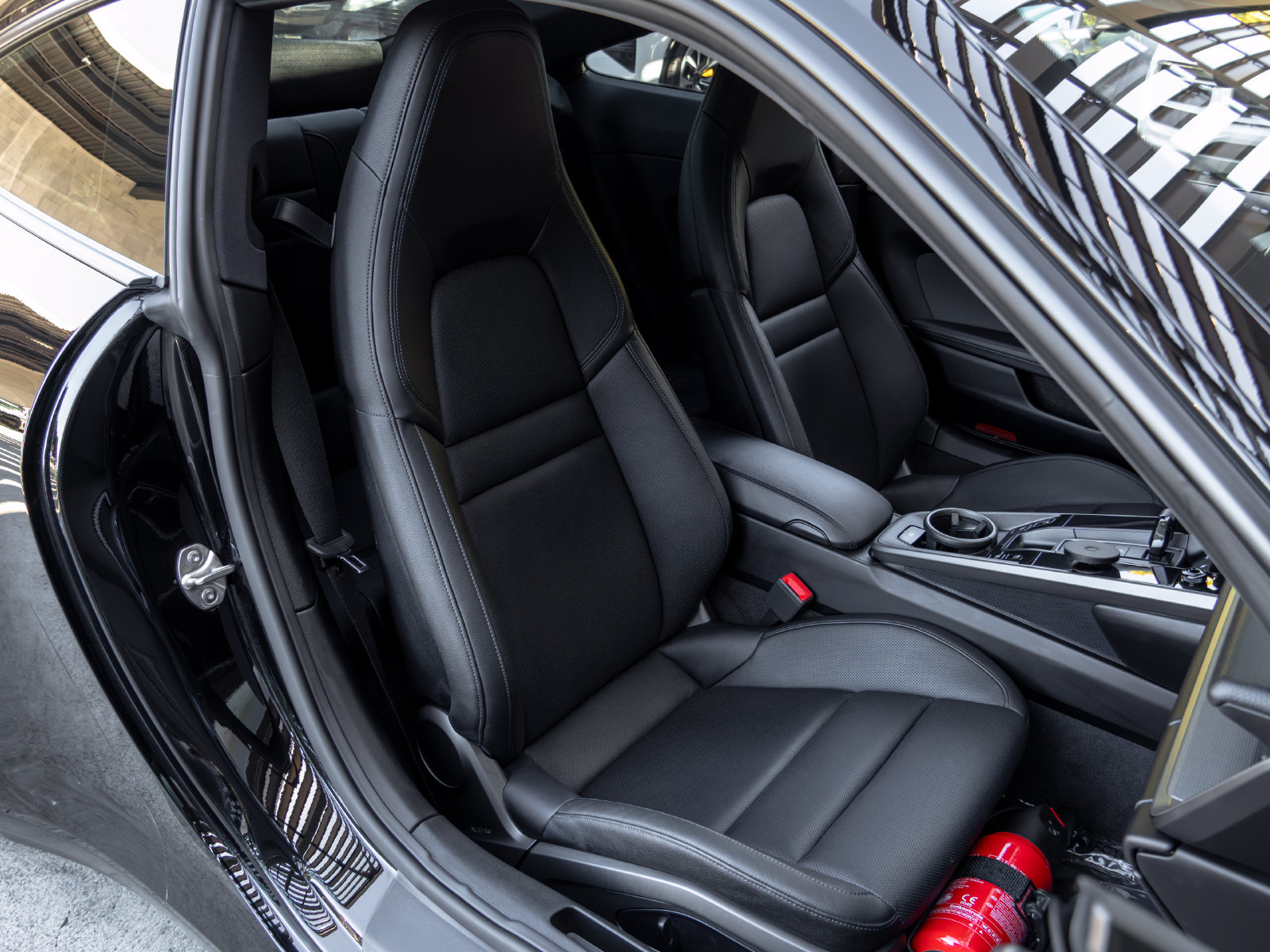 Certified 2021 Porsche 911 Carrera RWD image 49