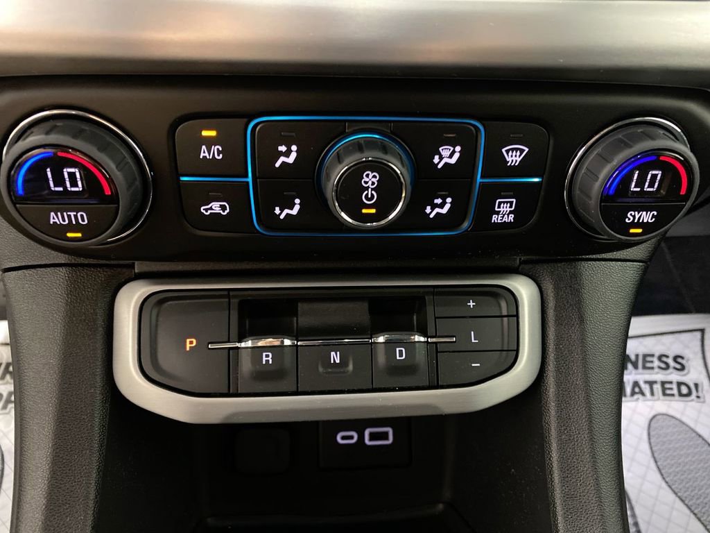 Used 2023 GMC Acadia SLE w/ Driver Convenience Package image 18