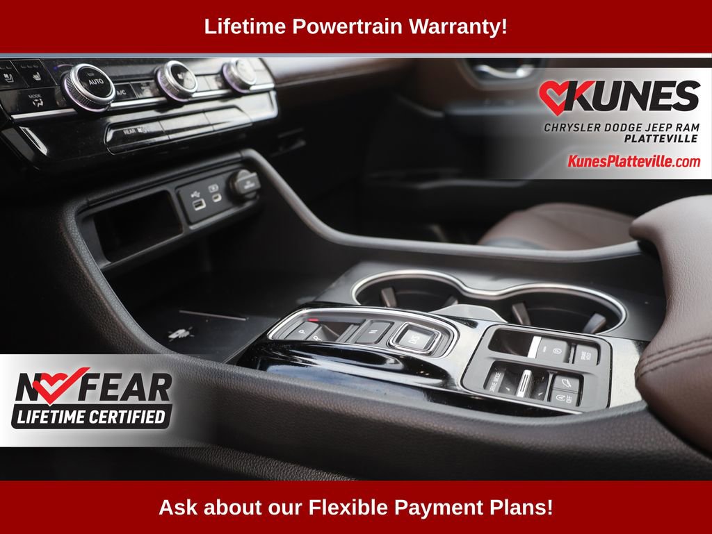 Used 2023 Honda Pilot Elite image 34