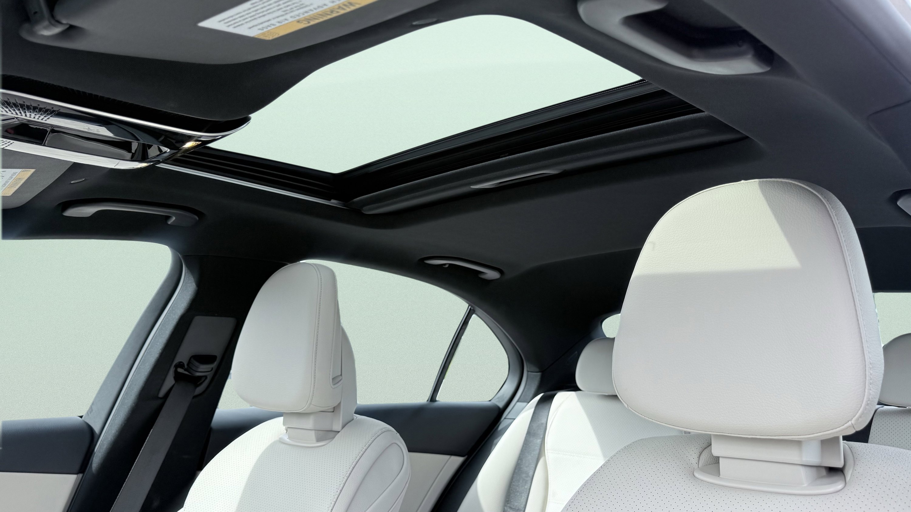 Used 2025 Mercedes-Benz C 300 Sedan image 27