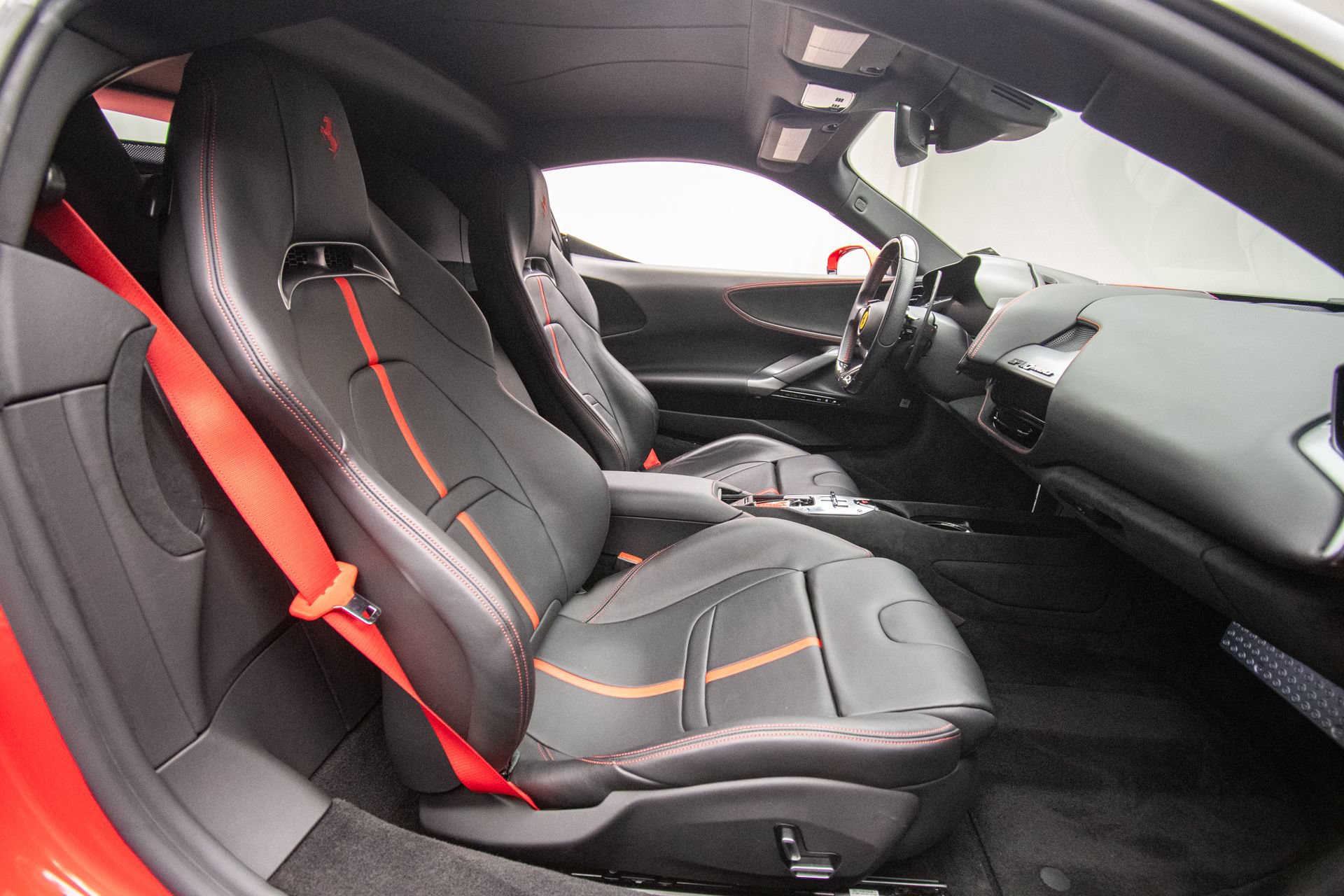 Used 2022 Ferrari SF90 Stradale AWD/4WD image 12