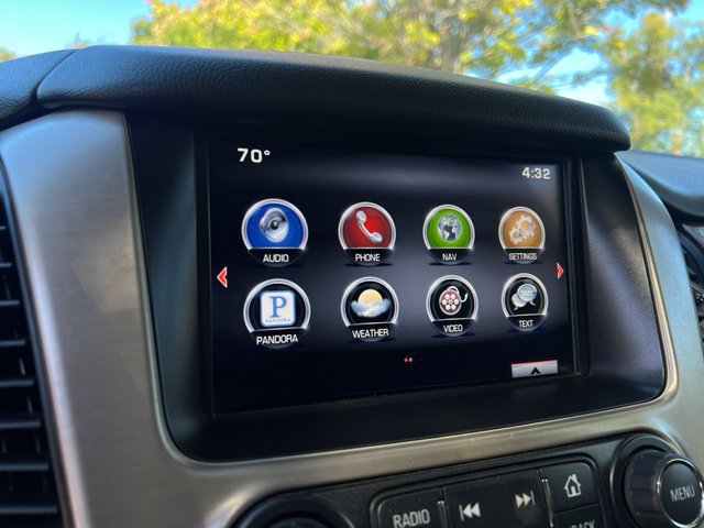 Used 2015 GMC Yukon Denali w/ Premium Package AWD/4WD image 38