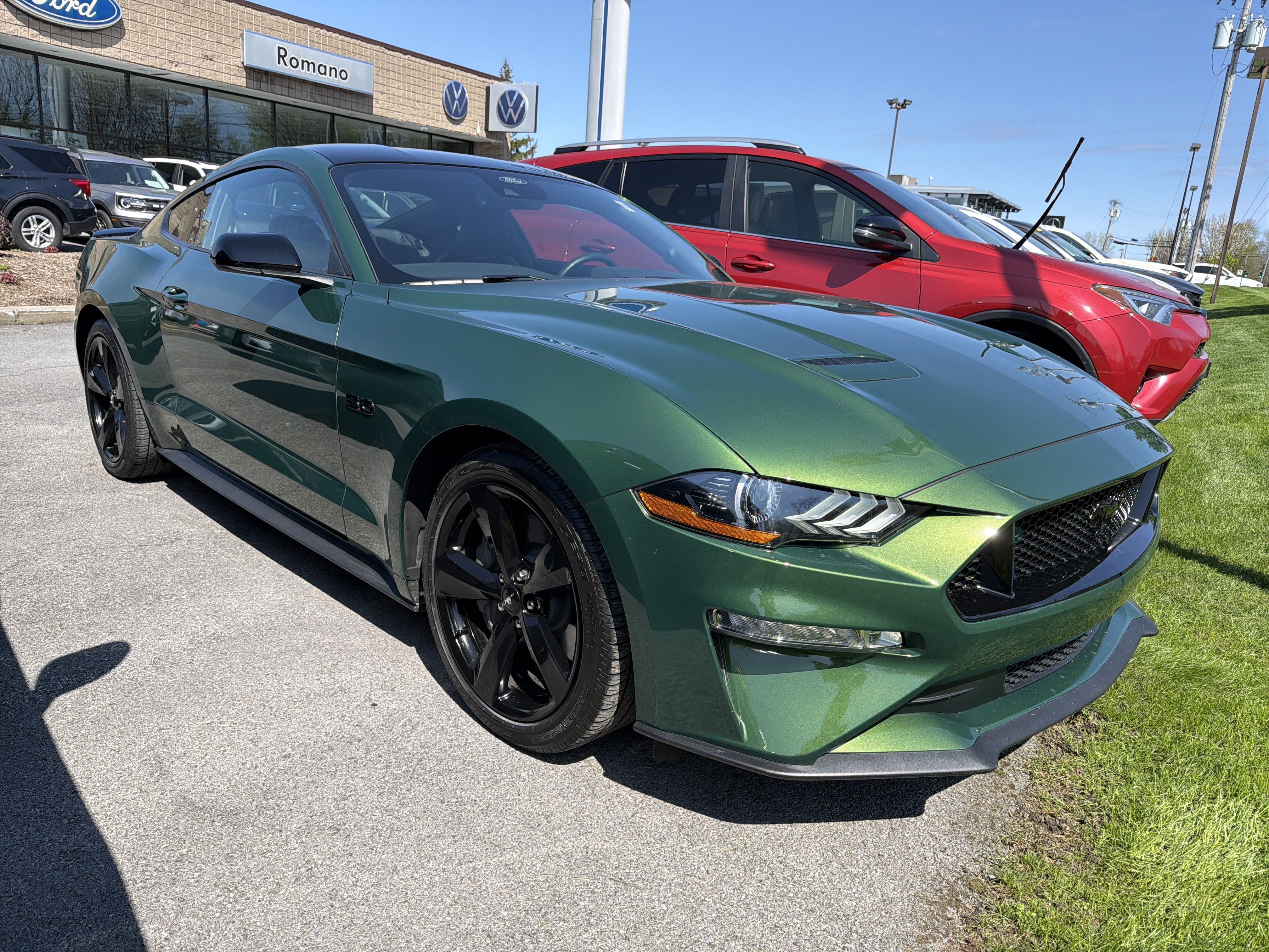 Used 2022 Ford Mustang GT Premium w/ Black Accent Package RWD image 2