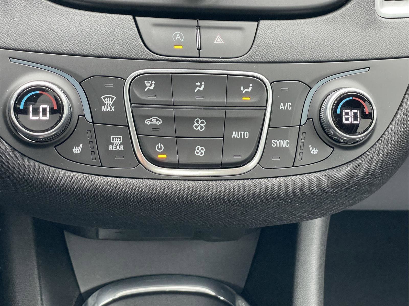 Used 2023 Chevrolet Malibu LT image 29