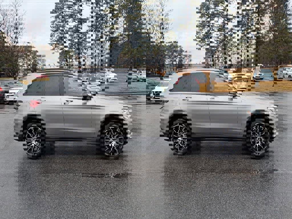 Used 2020 Mercedes-Benz GLC 300 image 2