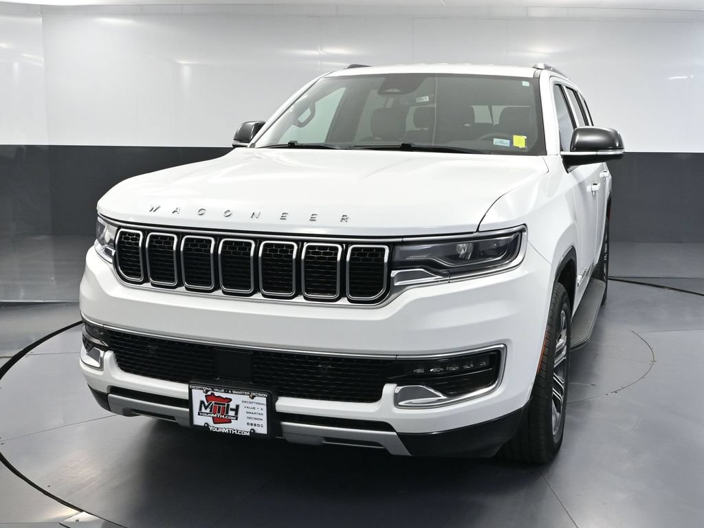 Used 2023 Jeep Wagoneer Series II AWD/4WD image 9