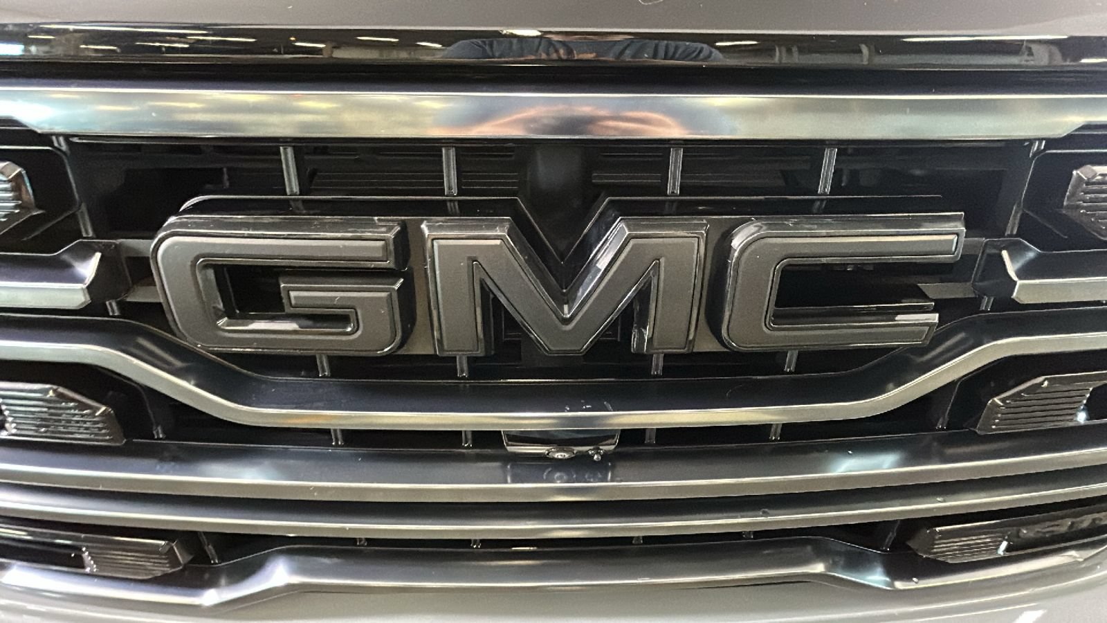 Used 2025 GMC Sierra 1500 AT4 AWD/4WD image 10