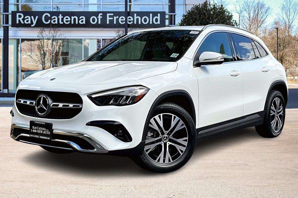 Certified 2025 Mercedes-Benz GLA 250 4MATIC image 1
