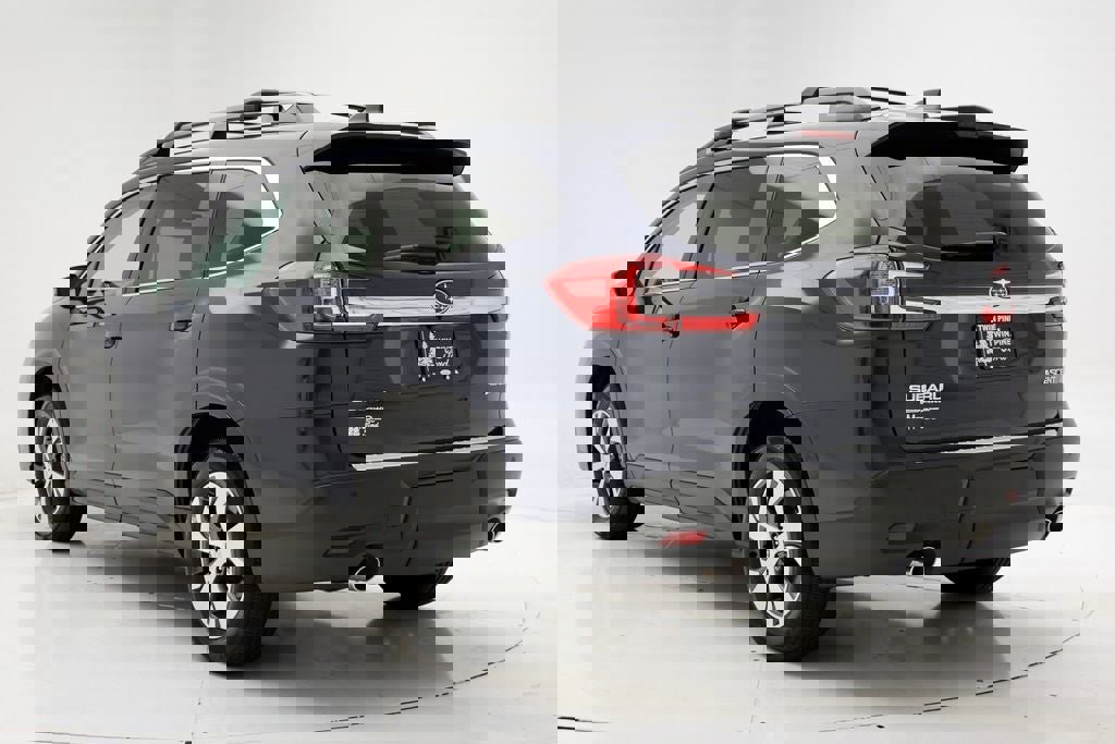 Used 2023 Subaru Ascent Premium w/ Convenience Package image 7