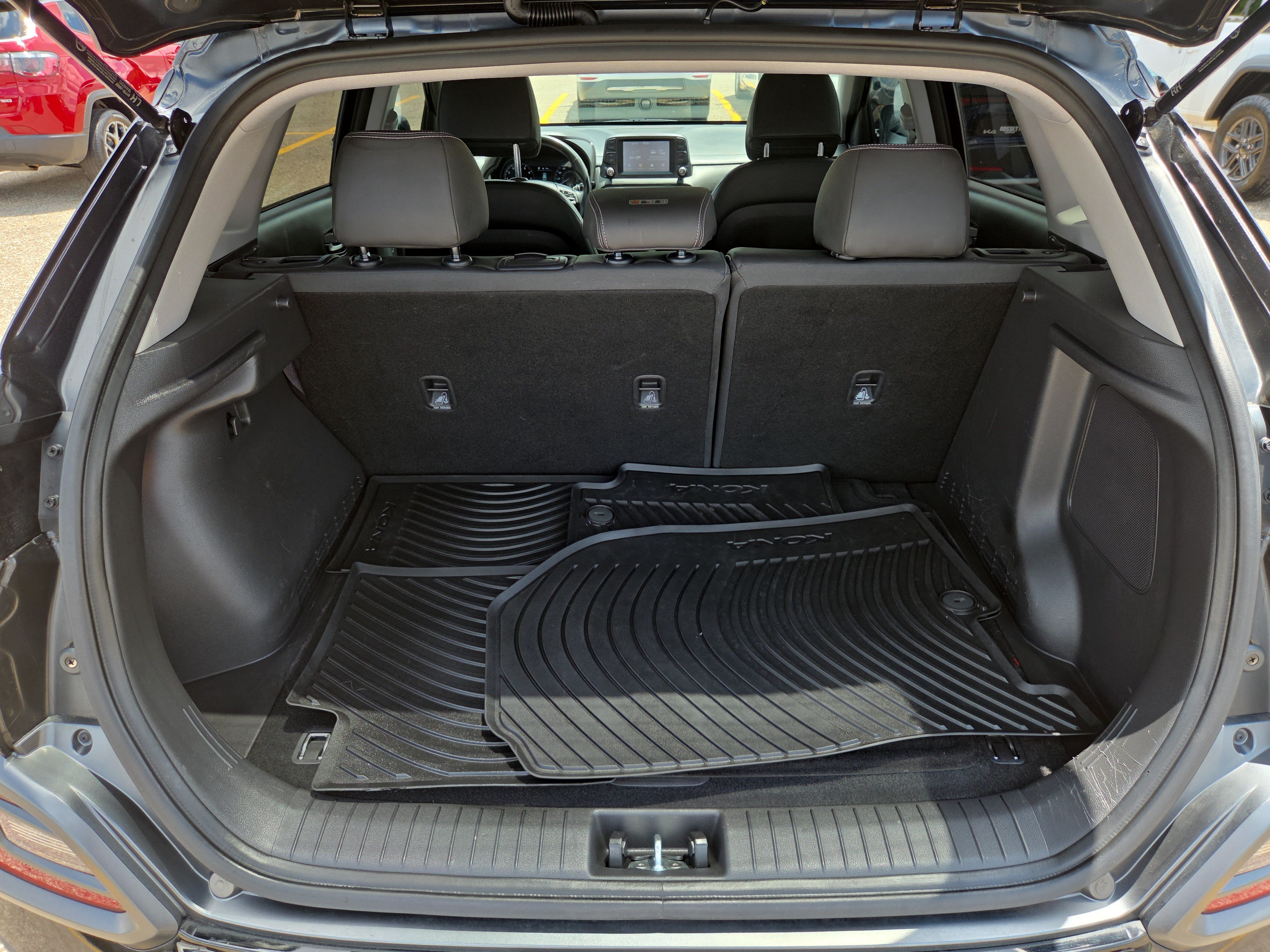 Used 2019 Hyundai Kona Limited FWD image 9