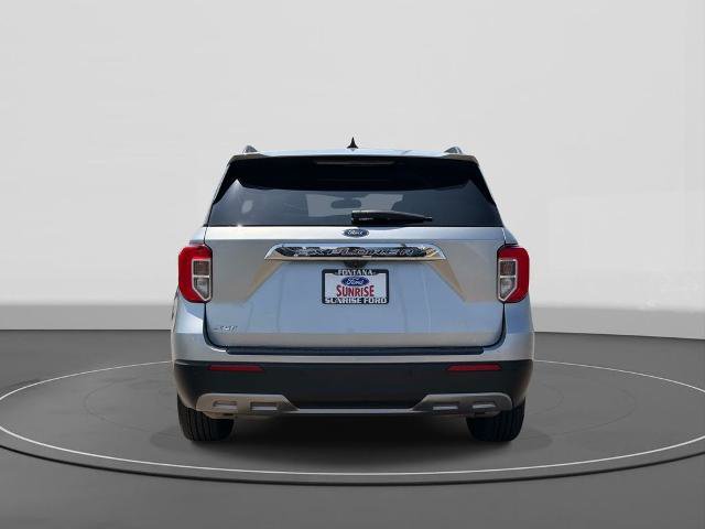 Certified 2022 Ford Explorer XLT w/ Equipment Group 202A image 6