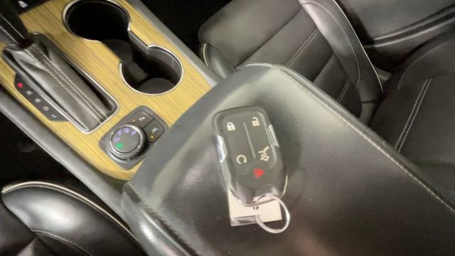 Used 2018 GMC Acadia Denali w/ Technology Package AWD/4WD image 30