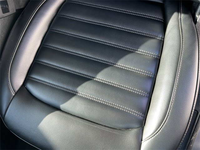 Used 2024 Ford Edge SEL image 12