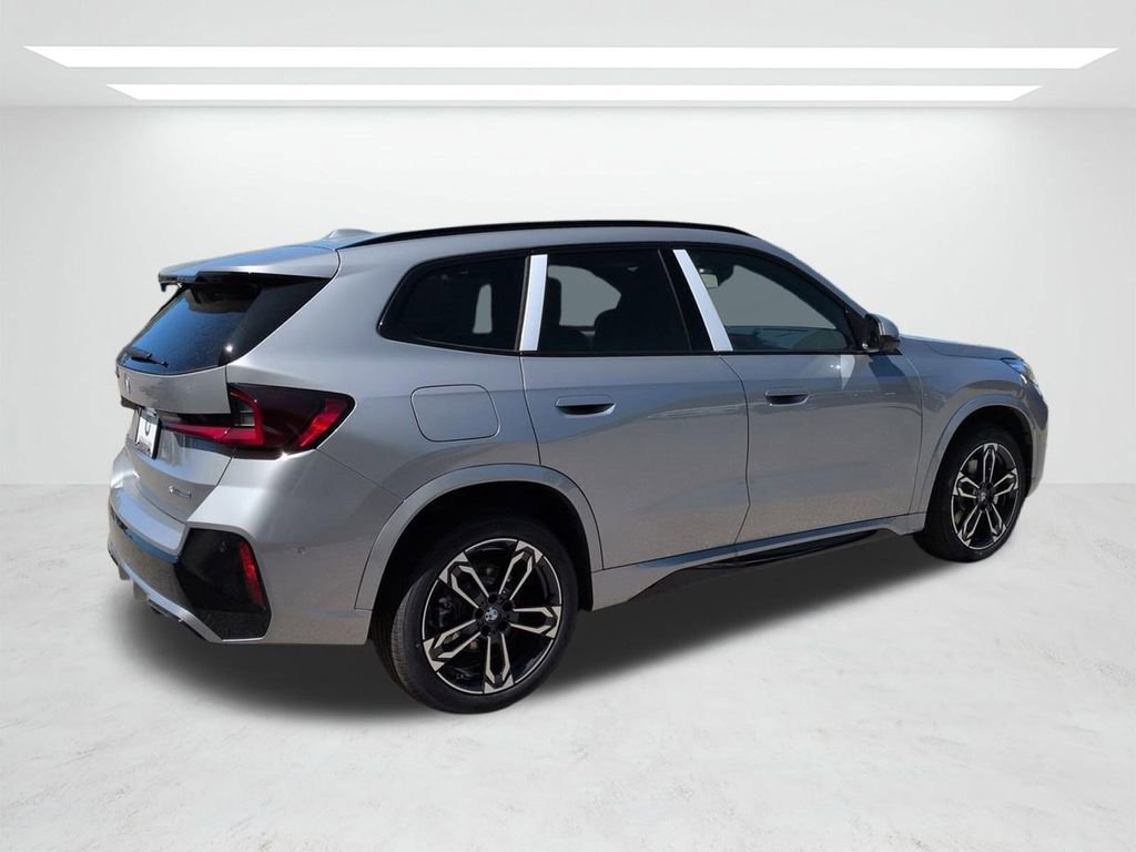New 2026 BMW X1 xDrive28i w/ M Sport Package AWD/4WD image 4