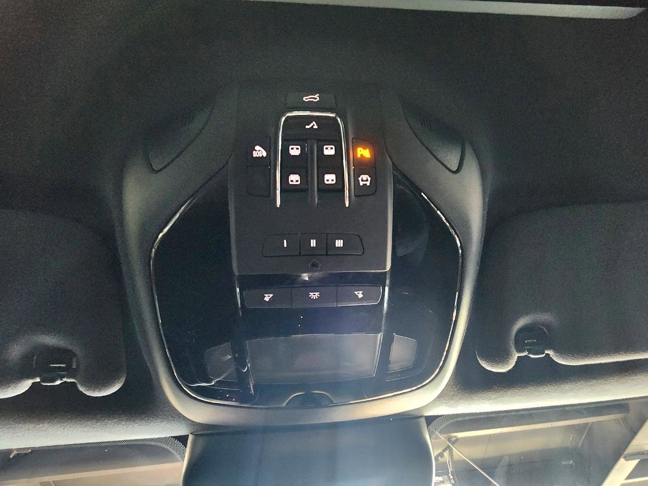 Used 2022 Maserati Levante GT image 27