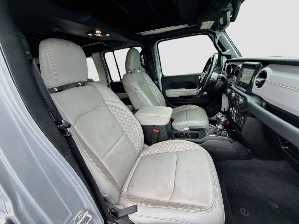 Certified 2022 Jeep Wrangler Unlimited Sahara AWD/4WD image 33