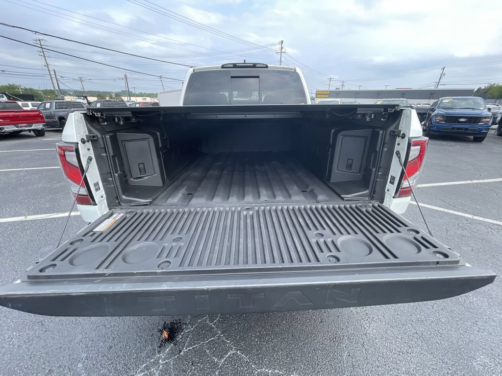Used 2023 Nissan Titan Platinum Reserve w/ Moonroof Package AWD/4WD image 28