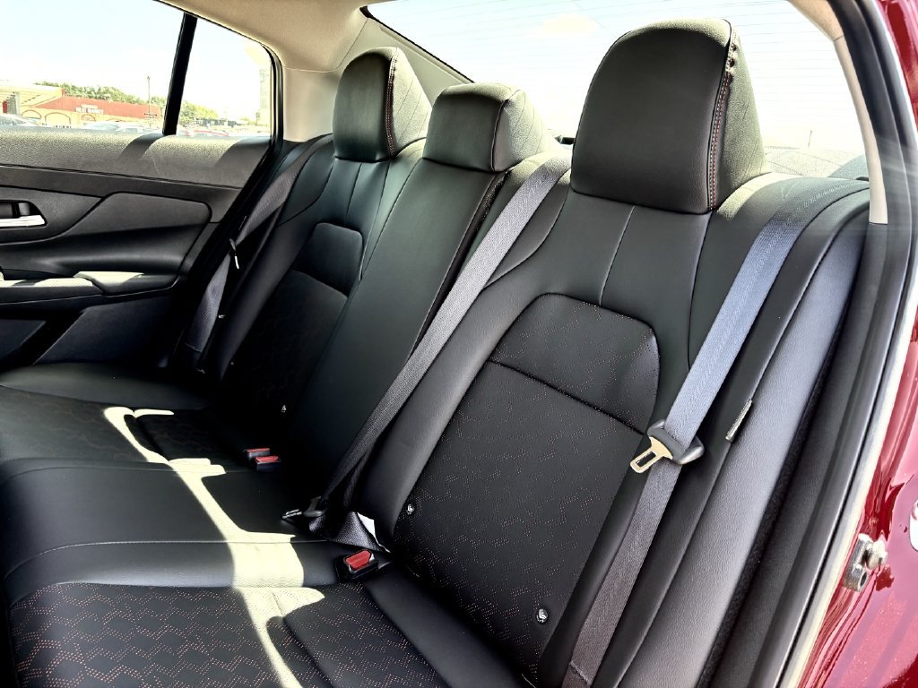 New 2027 Nissan Sentra SR w/ SR Premium Package FWD image 25