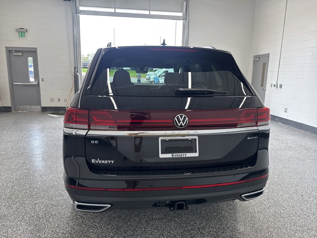 New 2026 Volkswagen Atlas SE image 3