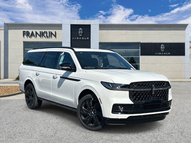 New 2027 Lincoln Navigator L Reserve w/ Jet Appearance Package AWD/4WD image 1