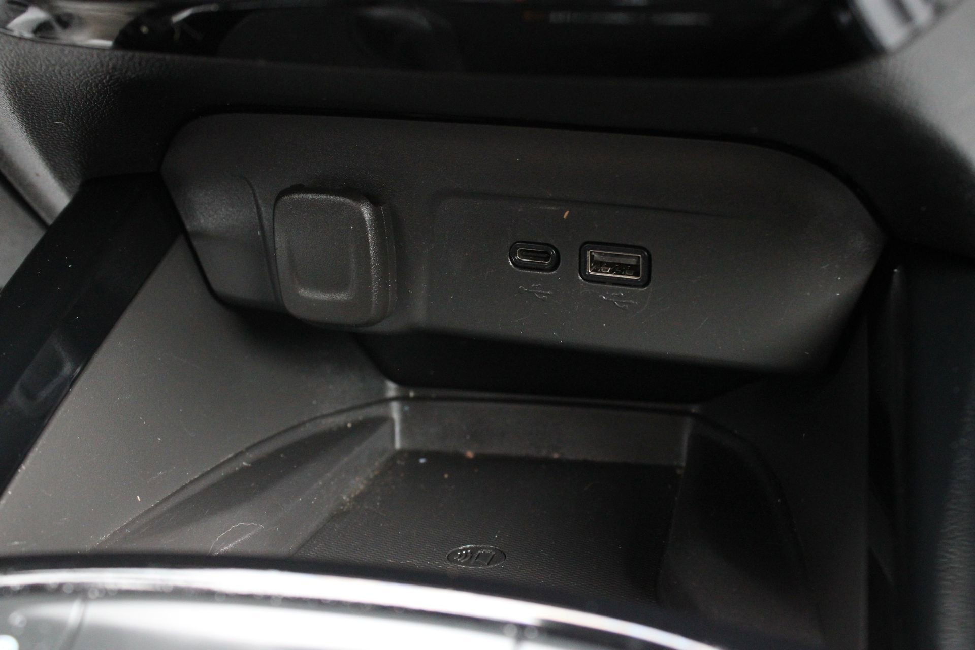 Used 2025 Chevrolet Trax RS w/ Sunroof Package image 39