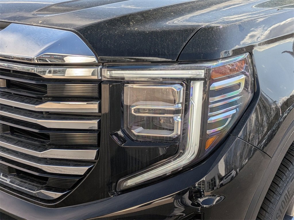 New 2025 GMC Sierra 1500 SLT w/ SLT Premium Package image 7