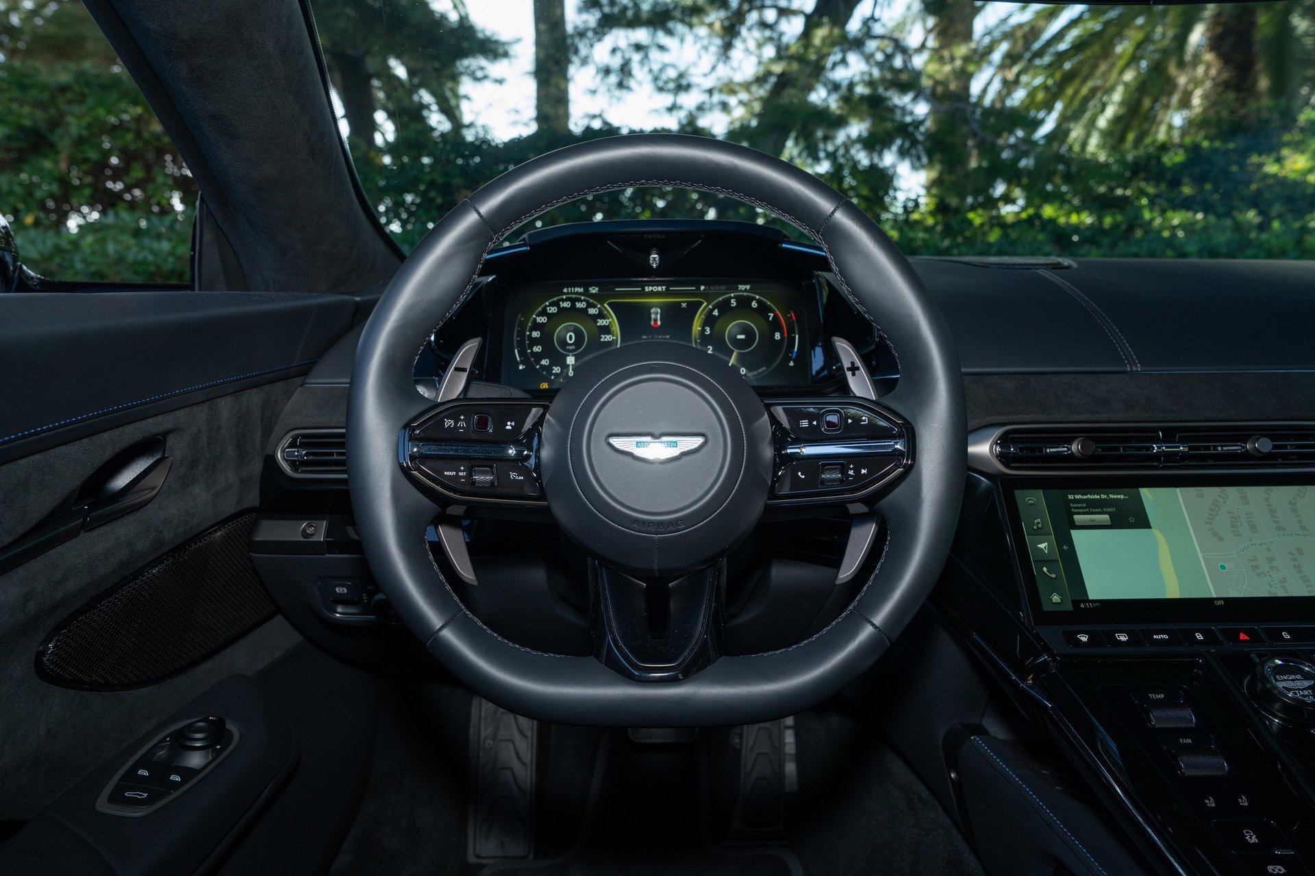 Used 2025 Aston Martin V8 Vantage Coupe image 20