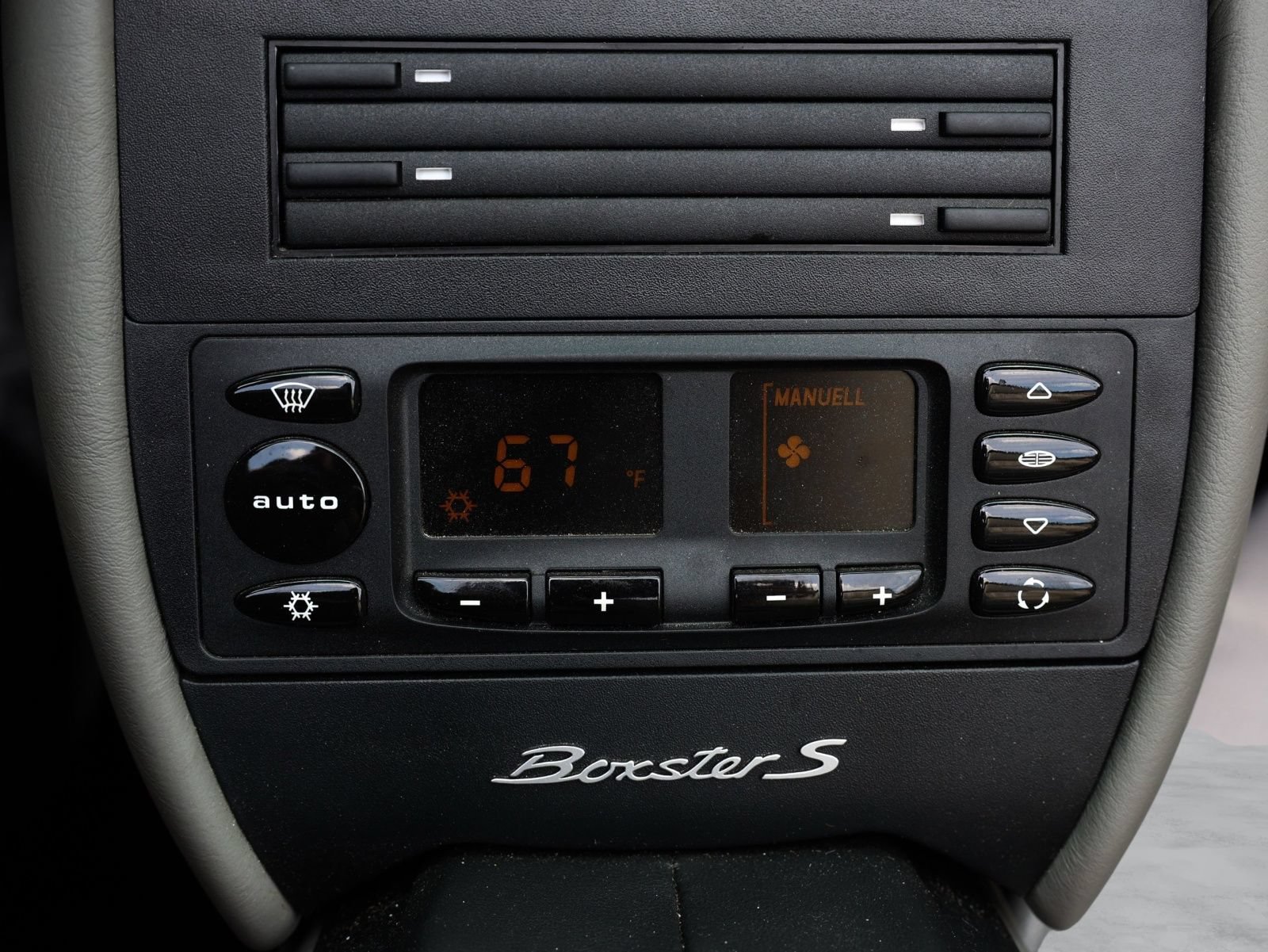 Used 2001 Porsche Boxster S RWD image 12