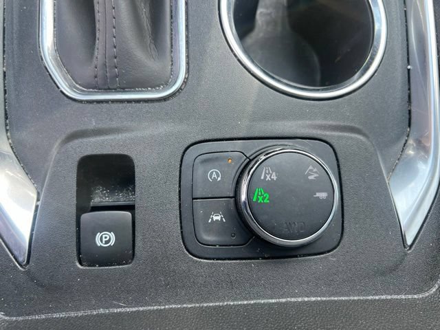 Used 2022 Chevrolet Traverse LT w/ Midnight/Sport Edition AWD/4WD image 31
